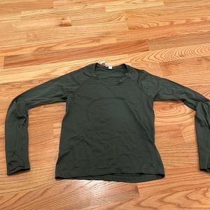 Swiftly Tech Long-Sleeve Shirt 2.0
Race Length